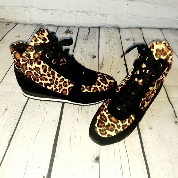 Womens Leopard print Shoes - Picture 3 of 6